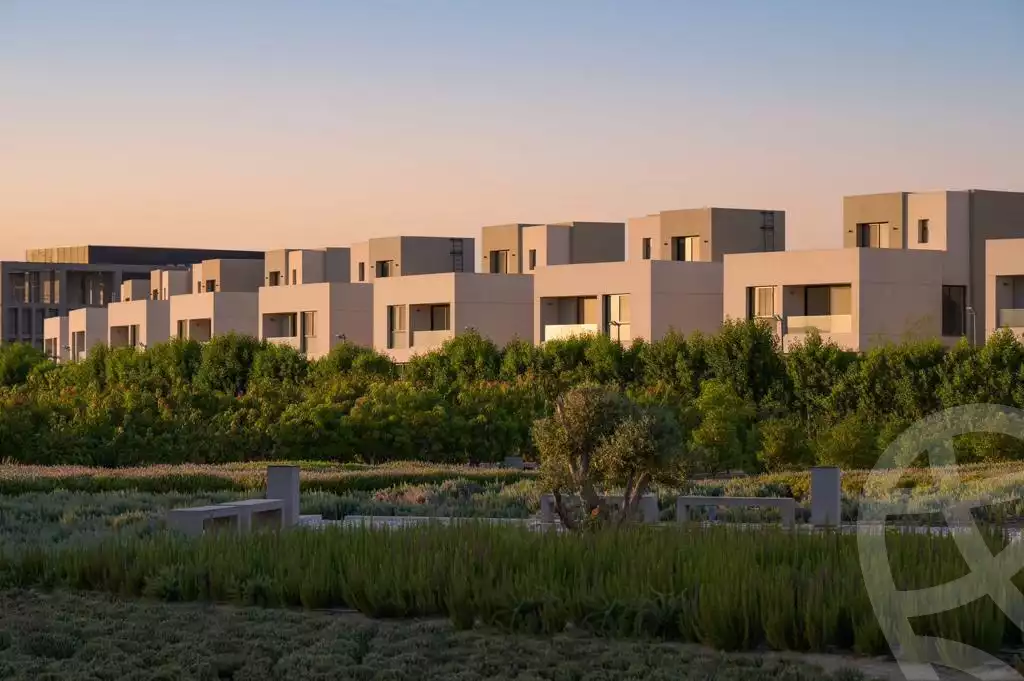 https://aqarmap.com.eg/en/listing/6355934-for-sale-cairo-el-shorouk-compounds-al-burouj-compound-imkan