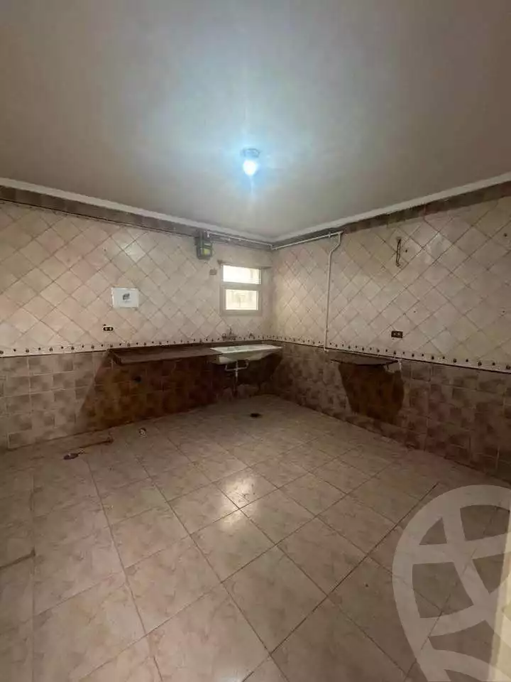 https://aqarmap.com.eg/ar/listing/6357645-for-sale-alexandria-lauran-shr-bw-qyr-tryq-lhry