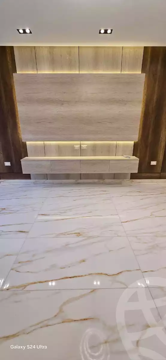https://aqarmap.com.eg/en/listing/6358128-for-sale-cairo-hadayek-el-ahram-mina-gate