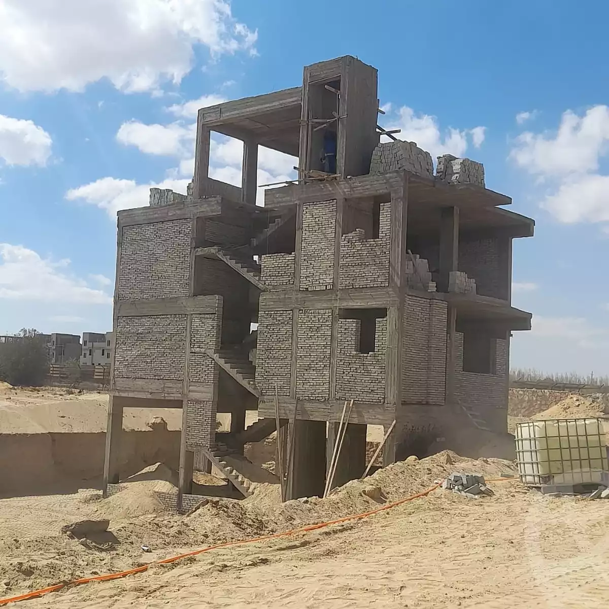 https://aqarmap.com.eg/en/listing/6363144-for-sale-cairo-el-sheikh-zayed-city-lshykh-zyd-ljdyd-advida-adva