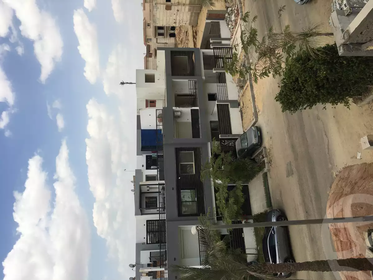 https://aqarmap.com.eg/ar/listing/6363179-for-sale-cairo-al-oubour-compounds-golf-city