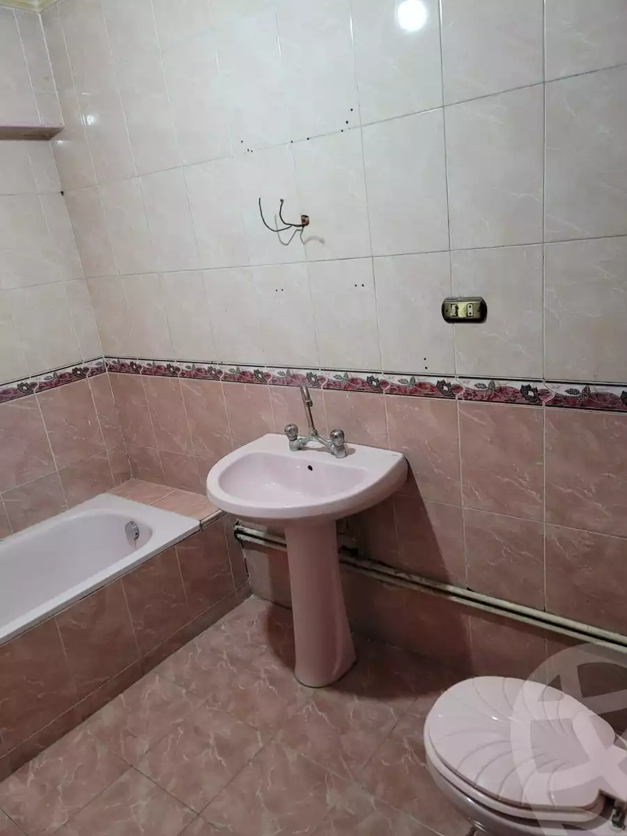 https://aqarmap.com.eg/ar/listing/6365463-for-sale-cairo-helwan-mnshy-yn-hlwn-rael-st