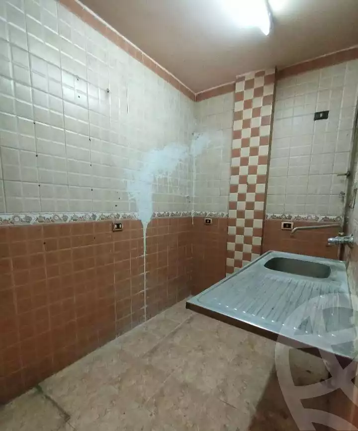 https://aqarmap.com.eg/ar/listing/6368258-for-sale-qalyubia-shubra-el-khaima-om-bayoumi