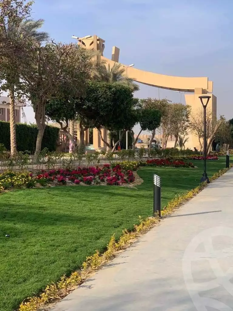 https://aqarmap.com.eg/en/listing/6369508-for-sale-cairo-6th-of-october-hadaeq-october-kmbwnd-fy-hdyq-ktwbr-ashgar-city
