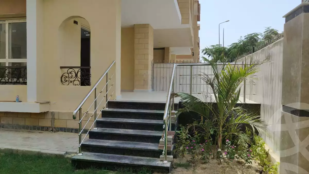 https://aqarmap.com.eg/en/listing/6370626-for-sale-cairo-el-sheikh-zayed-city-compounds-el-khamayel