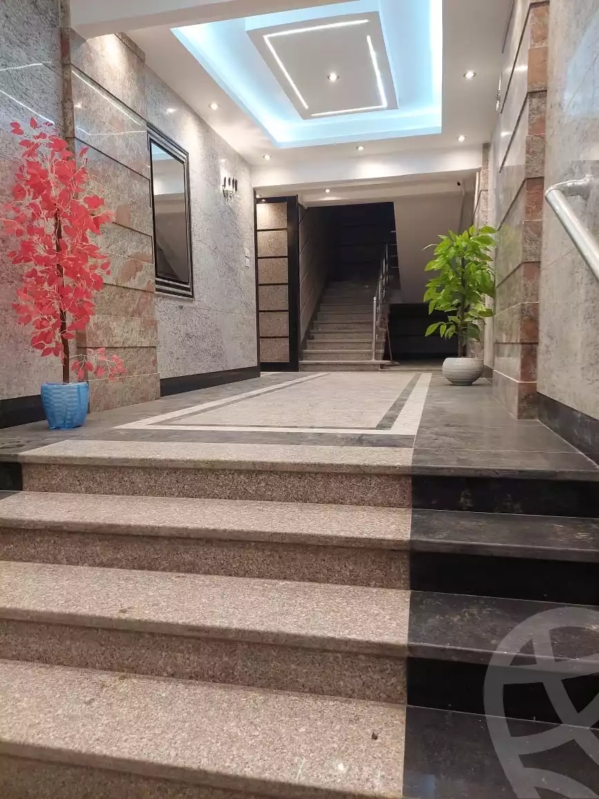 https://aqarmap.com.eg/en/listing/6372758-for-sale-alexandria-lauran-el-gaish-rd
