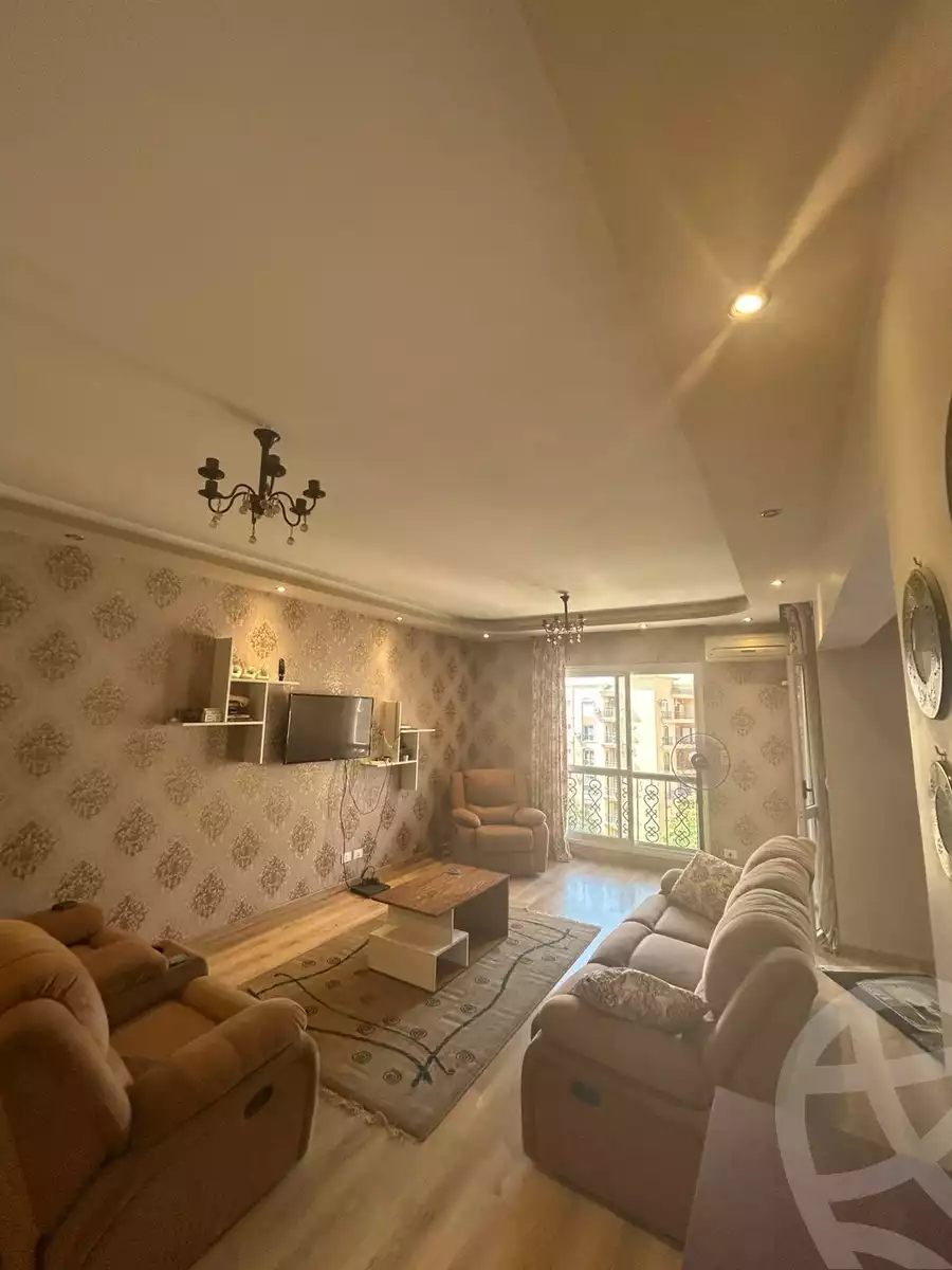 https://aqarmap.com.eg/ar/listing/6375362-for-rent-cairo-new-cairo-lrhb-city-phase-1-ahmed-rami-st