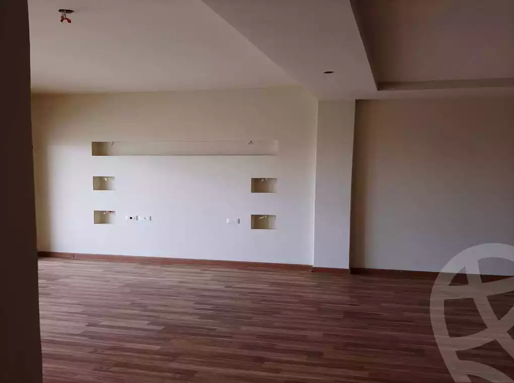 https://aqarmap.com.eg/en/listing/6376283-for-sale-cairo-el-sheikh-zayed-city-compounds-dh-drys