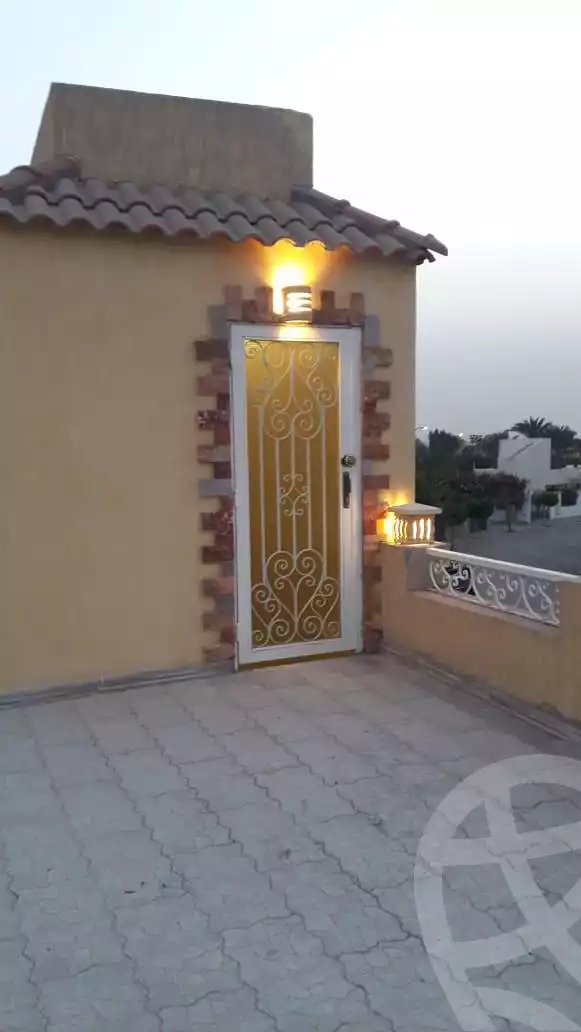 https://aqarmap.com.eg/en/listing/6376515-for-sale-cairo-el-sheikh-zayed-city-compounds-beverly-hills