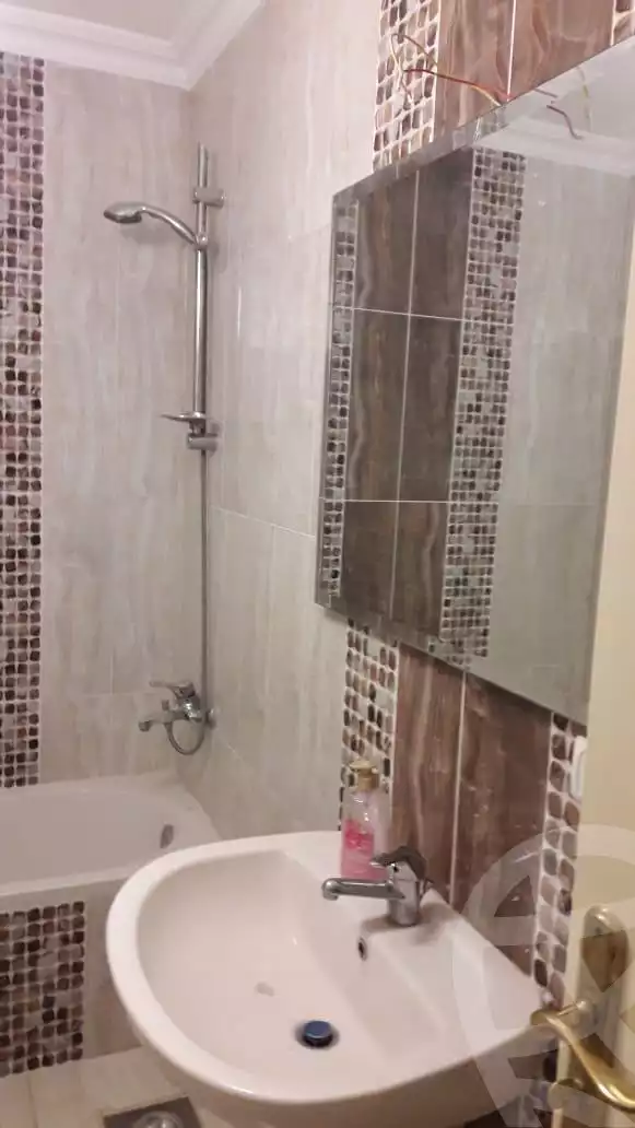 https://aqarmap.com.eg/en/listing/6376515-for-sale-cairo-el-sheikh-zayed-city-compounds-beverly-hills