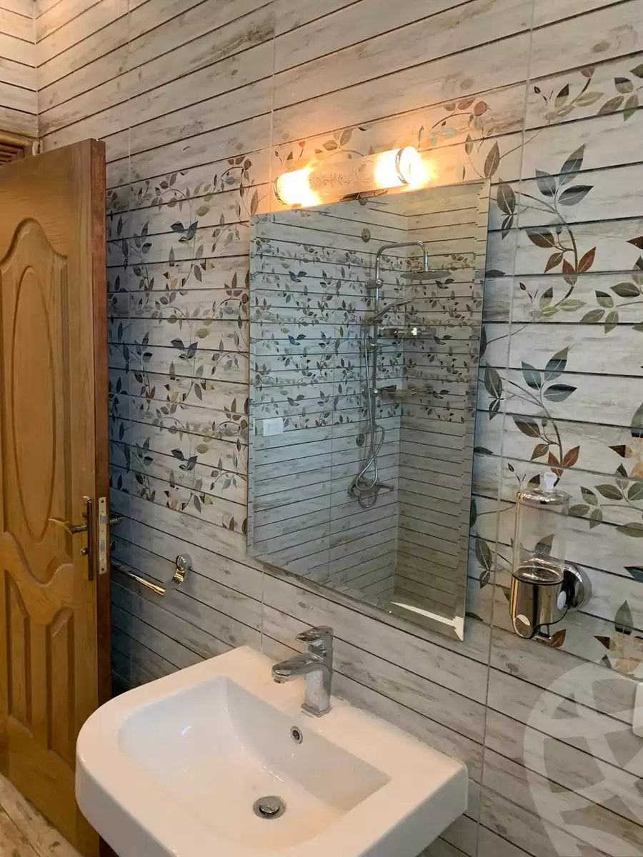 https://aqarmap.com.eg/en/listing/6376515-for-sale-cairo-el-sheikh-zayed-city-compounds-beverly-hills