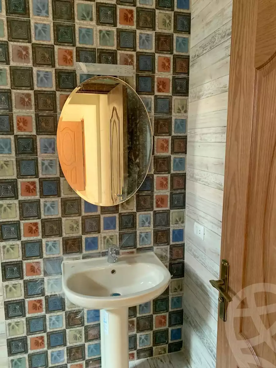 https://aqarmap.com.eg/en/listing/6376515-for-sale-cairo-el-sheikh-zayed-city-compounds-beverly-hills