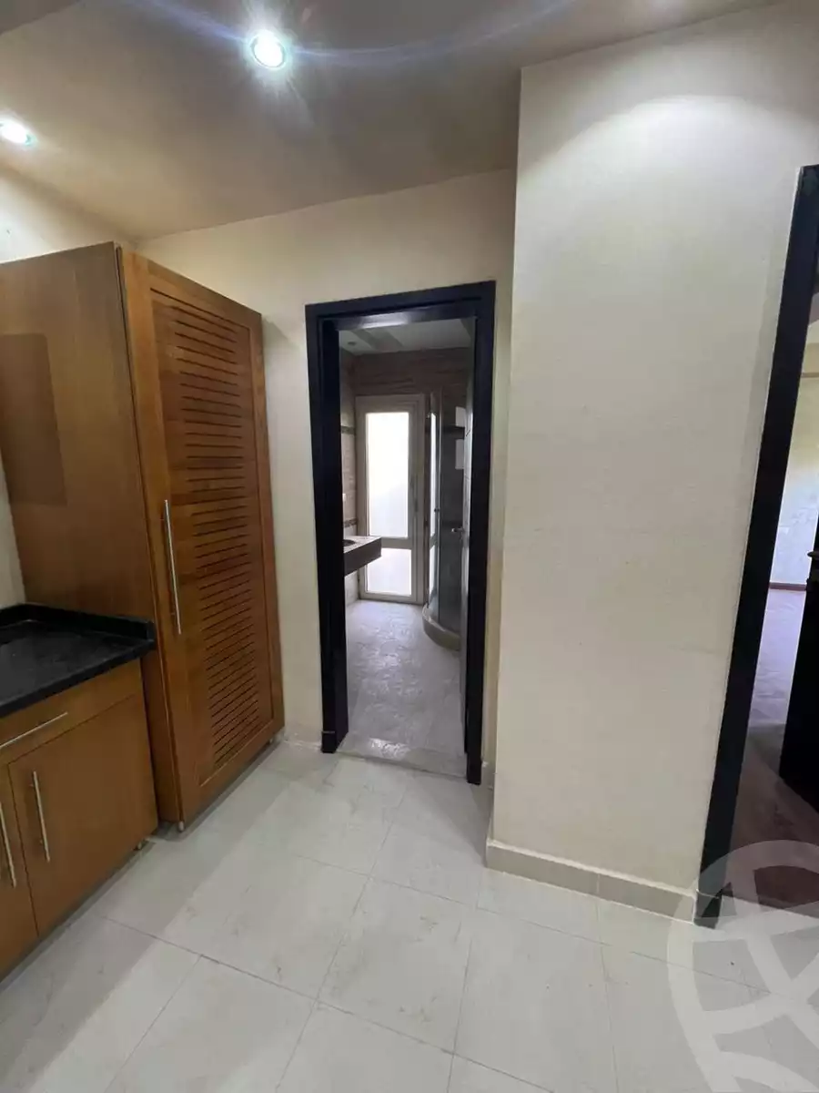 https://aqarmap.com.eg/ar/listing/6376634-for-rent-cairo-el-sheikh-zayed-city-compounds-dh-drys