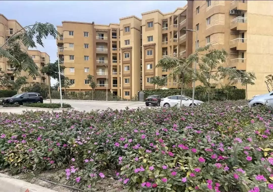 https://aqarmap.com.eg/en/listing/6376541-for-sale-cairo-6th-of-october-hadaeq-october-kmbwnd-fy-hdyq-ktwbr-ashgar-city