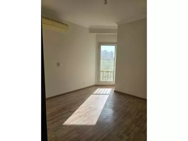 https://aqarmap.com.eg/ar/listing/6273210-for-rent-cairo-el-sheikh-zayed-city-compounds-dh-drys