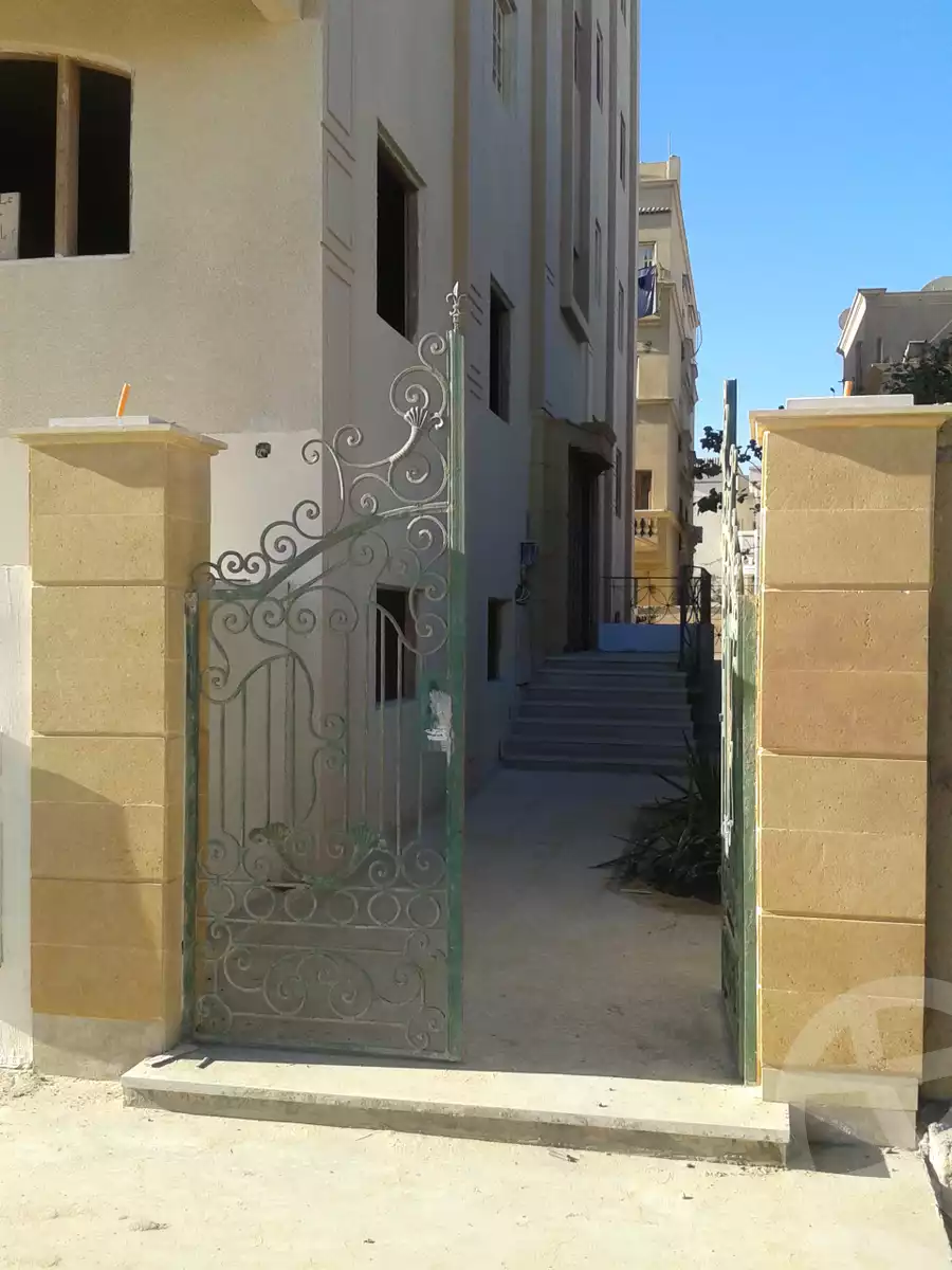 https://aqarmap.com.eg/ar/listing/6379345-for-sale-cairo-6th-of-october-el-ahyaa-neighborhood-8th-street-41