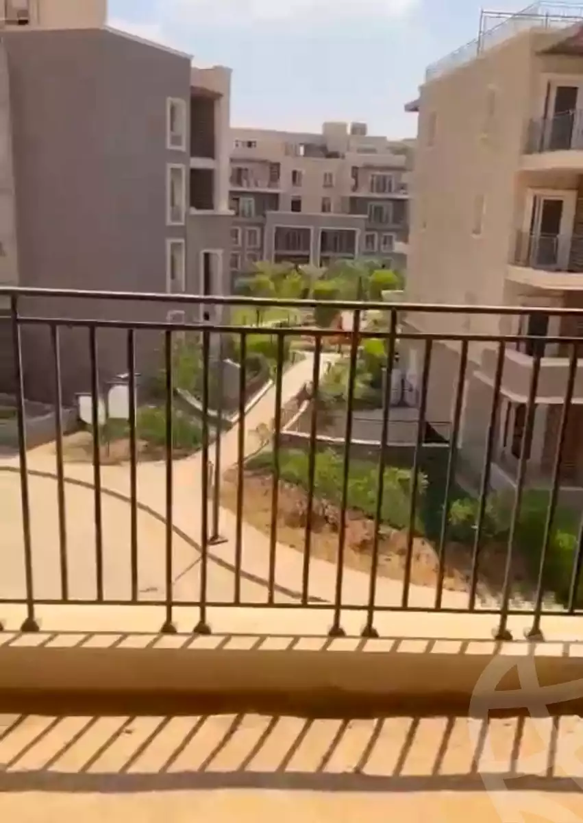 https://aqarmap.com.eg/en/listing/6380027-for-sale-cairo-6th-of-october-compounds-october-plaza