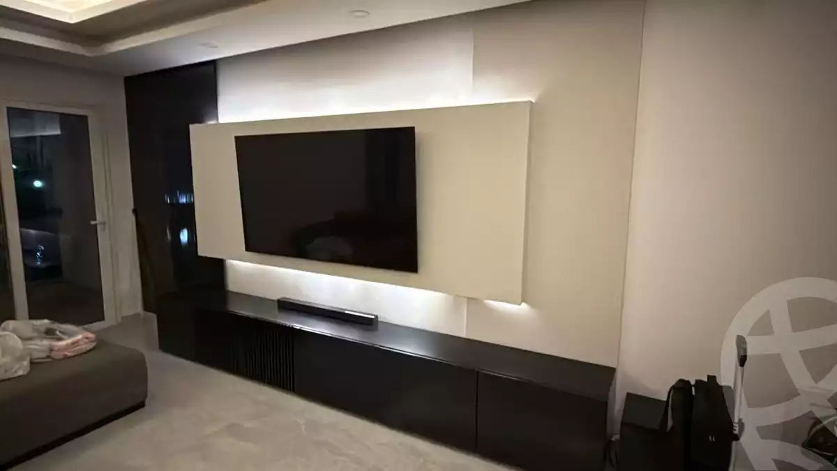 https://aqarmap.com.eg/ar/listing/6381711-for-sale-cairo-new-cairo-lrhb-city-mtdd-lrhb-phase-7