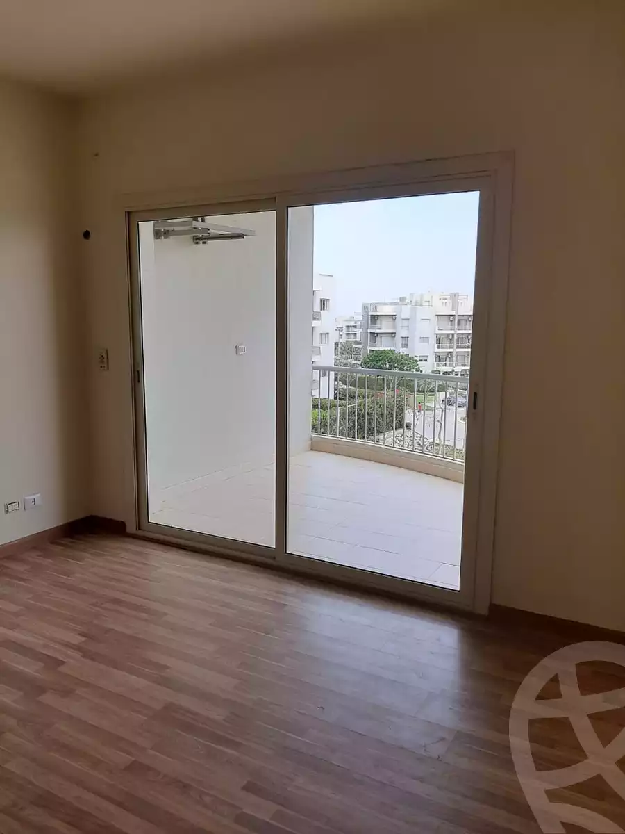 https://aqarmap.com.eg/en/listing/6382493-for-sale-cairo-el-sheikh-zayed-city-compounds-dh-drys