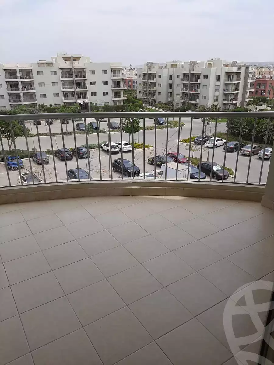 https://aqarmap.com.eg/en/listing/6382493-for-sale-cairo-el-sheikh-zayed-city-compounds-dh-drys