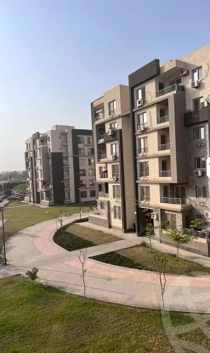 https://aqarmap.com.eg/en/listing/6382631-for-sale-cairo-el-sheikh-zayed-city-compounds-jn-zyd