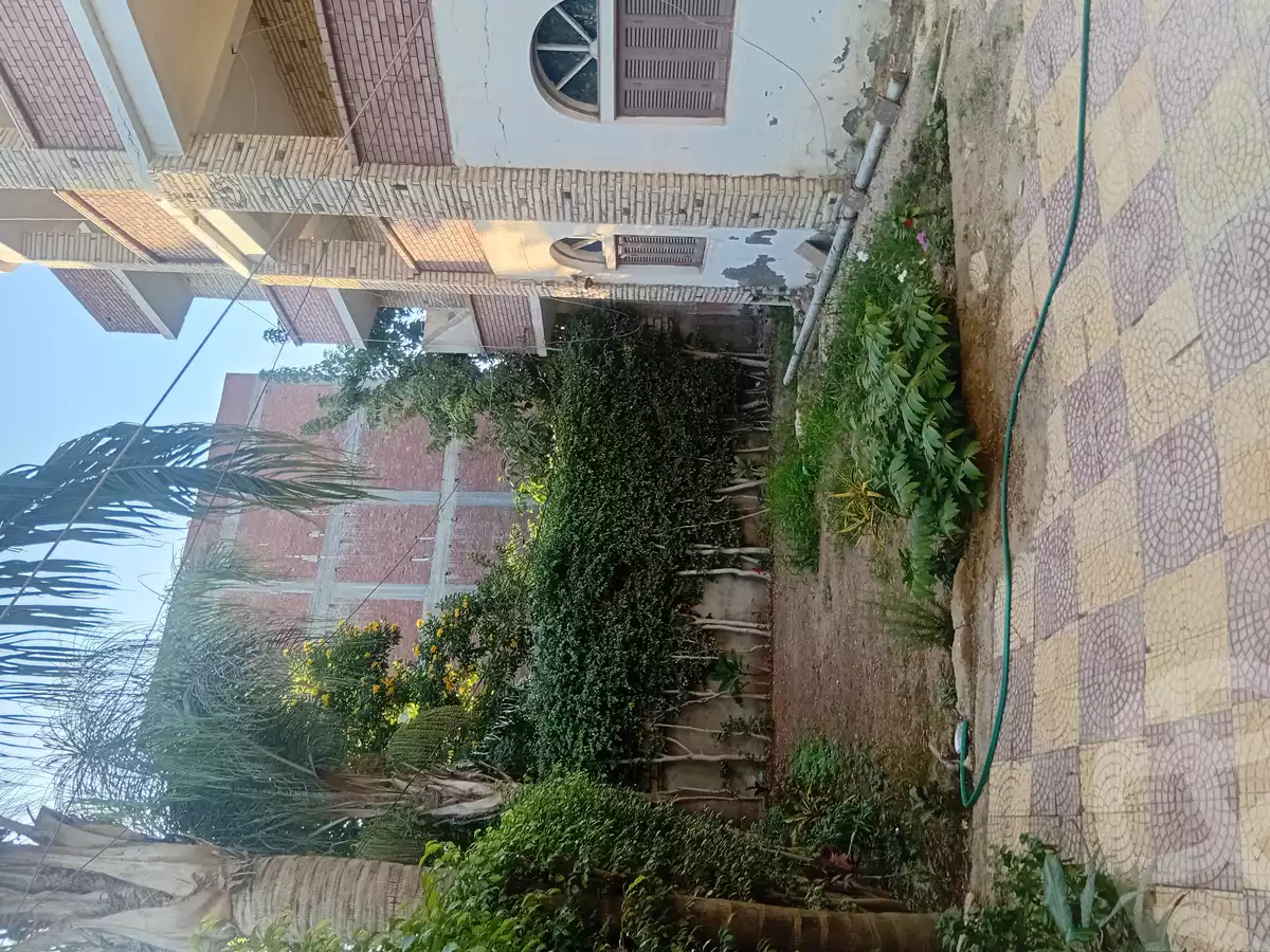 https://aqarmap.com.eg/en/listing/6383299-for-sale-alexandria-bys