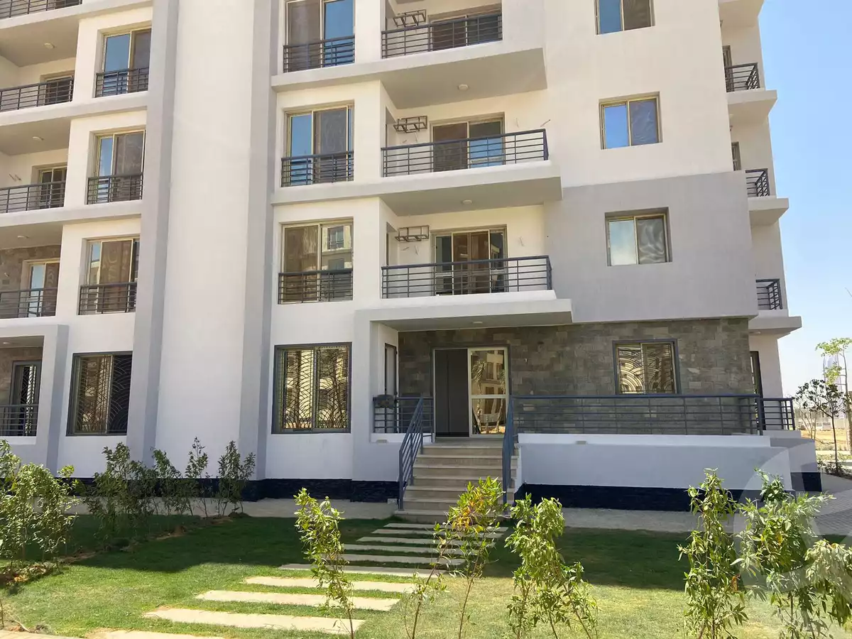 https://aqarmap.com.eg/en/listing/6385295-for-sale-cairo-el-sheikh-zayed-city-lshykh-zyd-ljdyd-west-view-residence-hdp