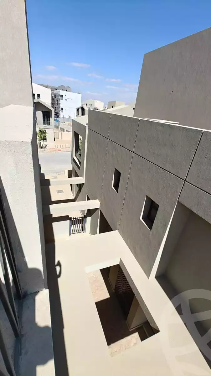 https://aqarmap.com.eg/ar/listing/6130045-for-sale-cairo-el-sheikh-zayed-city-lshykh-zyd-ljdyd-karmell-compound-sodic