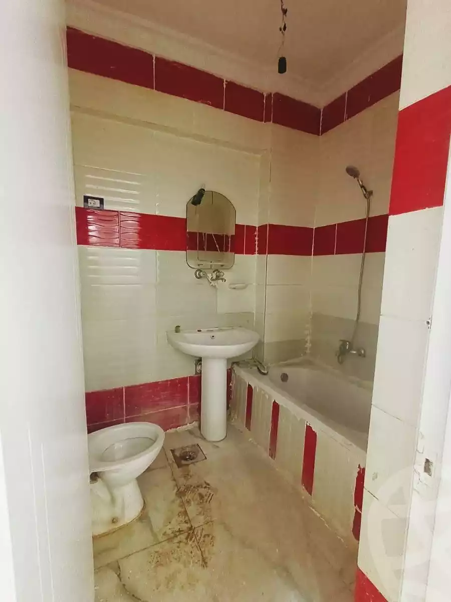 https://aqarmap.com.eg/ar/listing/6386609-for-sale-alexandria-bahray-el-anfoshy-sidi-yakout-st