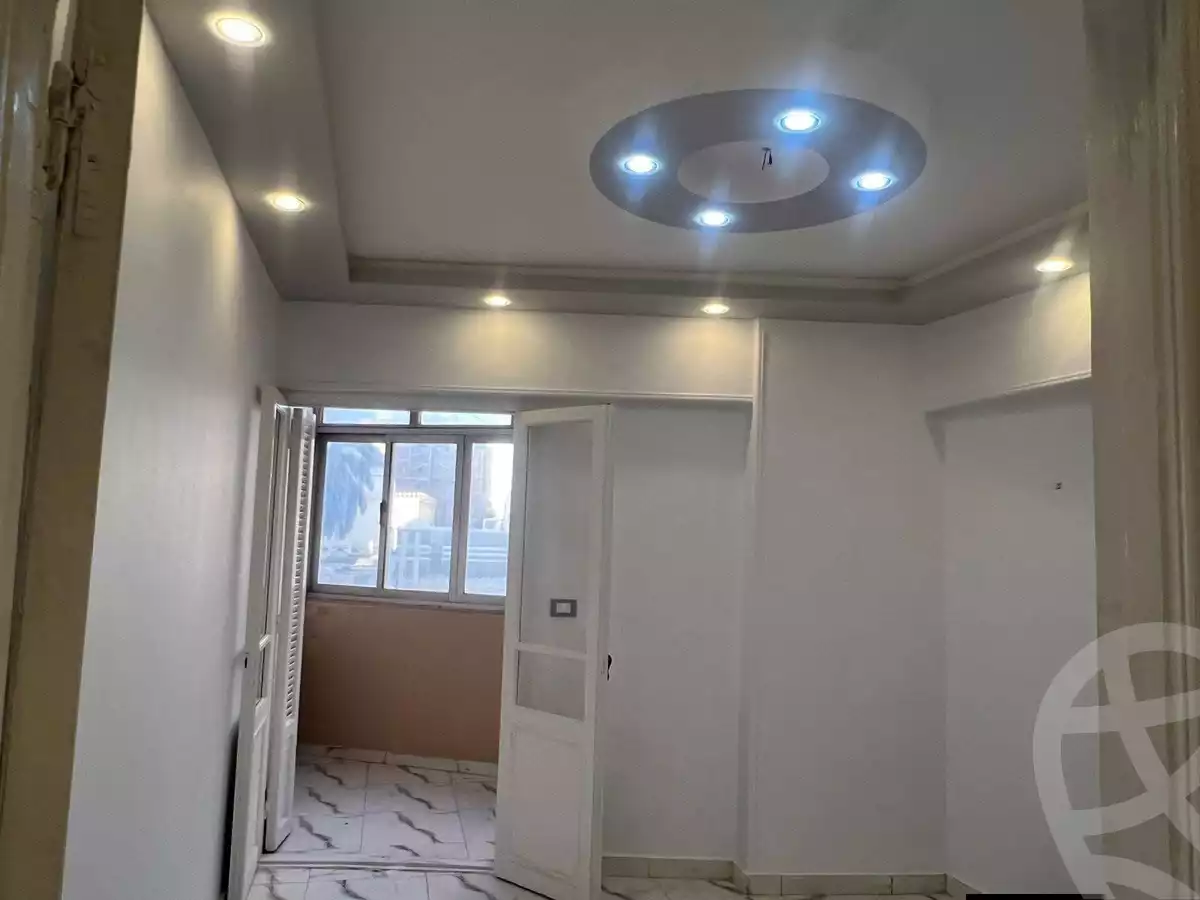 https://aqarmap.com.eg/ar/listing/6386609-for-sale-alexandria-bahray-el-anfoshy-sidi-yakout-st
