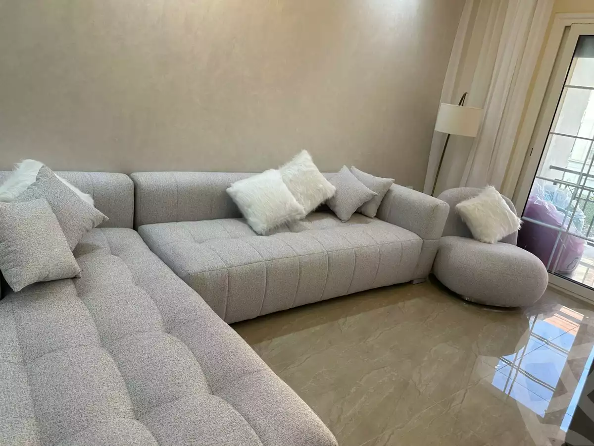 https://aqarmap.com.eg/en/listing/6391309-for-rent-cairo-el-sheikh-zayed-city-compounds-zayed-regency