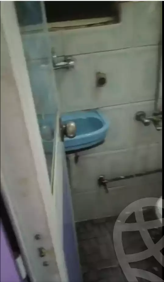 https://aqarmap.com.eg/ar/listing/6392567-for-sale-qalyubia-shubra-el-khaima-byjm-el-wehda-st