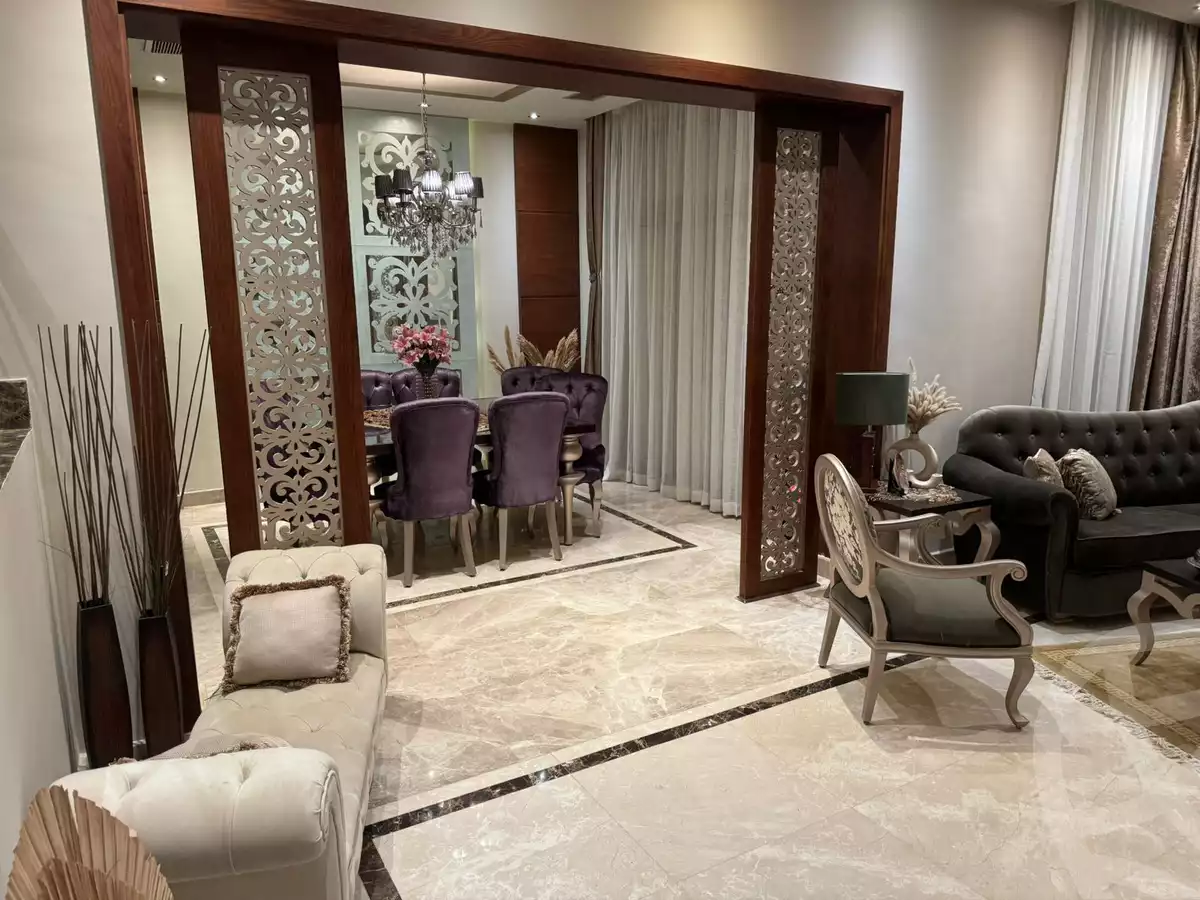 https://aqarmap.com.eg/ar/listing/6394878-for-sale-cairo-el-sheikh-zayed-city-compounds-kmbwnd-ljry-swdyk