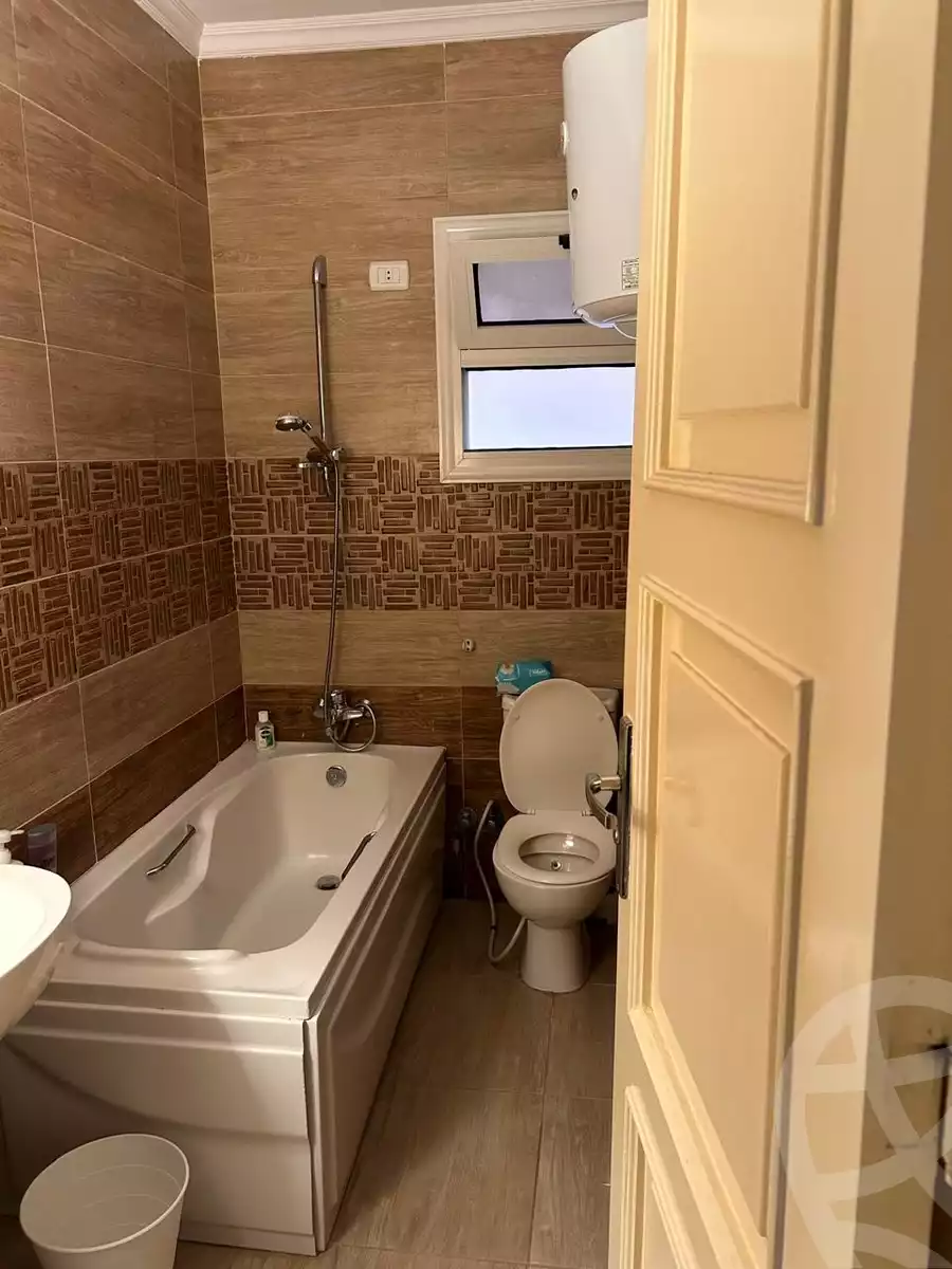 https://aqarmap.com.eg/en/listing/6394943-for-sale-cairo-el-sheikh-zayed-city-compounds-continental-residence