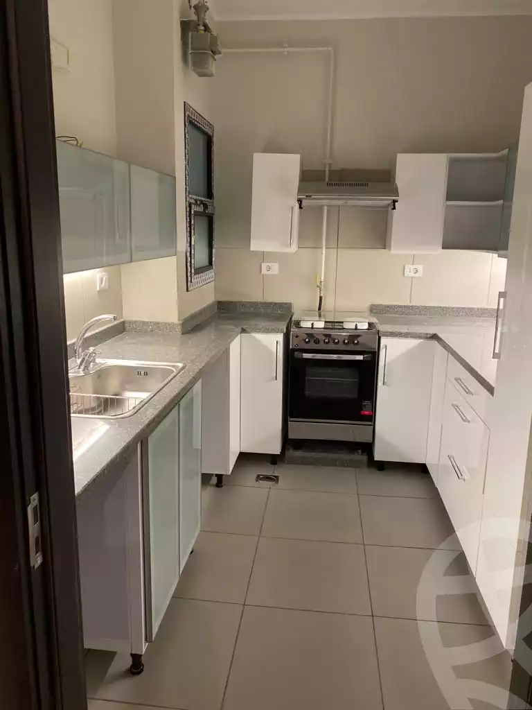 https://aqarmap.com.eg/en/listing/6394953-for-rent-cairo-el-sheikh-zayed-city-compounds-kmbwnd-wyst-twn-swdyk