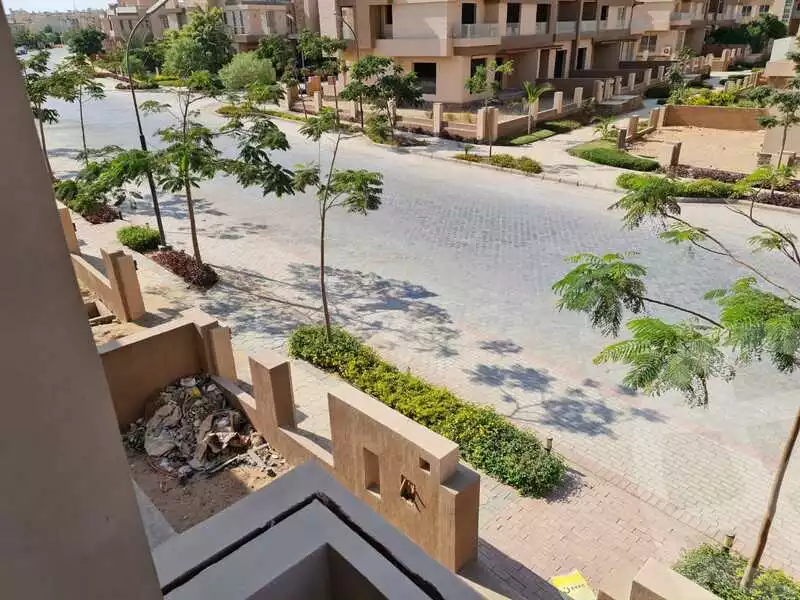 https://aqarmap.com.eg/en/listing/6395586-for-sale-cairo-6th-of-october-compounds-rayos