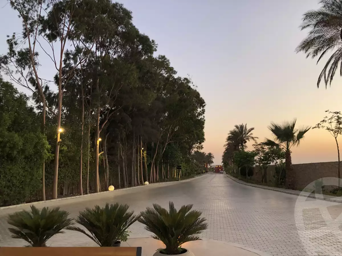 https://aqarmap.com.eg/ar/listing/6395936-for-sale-cairo-el-sheikh-zayed-city-compounds-ofok-1