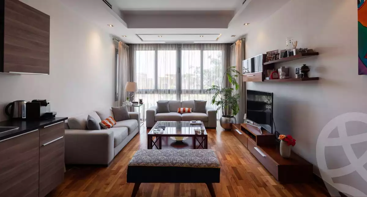 https://aqarmap.com.eg/en/listing/6396842-for-sale-cairo-el-sheikh-zayed-city-compounds-kmbwnd-ljry-swdyk