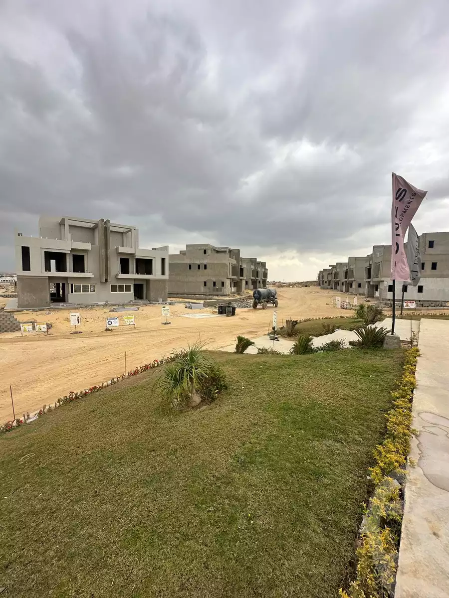 https://aqarmap.com.eg/ar/listing/6397840-for-sale-cairo-el-sheikh-zayed-city-lshykh-zyd-ljdyd-v-levels-compound-dunes