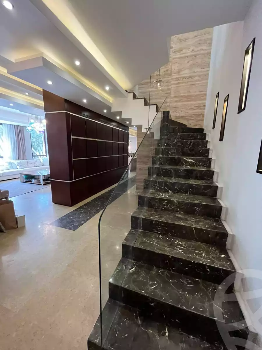 https://aqarmap.com.eg/en/listing/6399817-for-sale-cairo-el-sheikh-zayed-city-compounds-beverly-hills