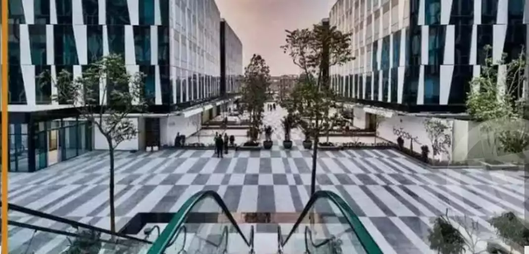 https://aqarmap.com.eg/en/listing/6400424-for-sale-cairo-el-sheikh-zayed-city-compounds-brk-stryt-mwl-sky