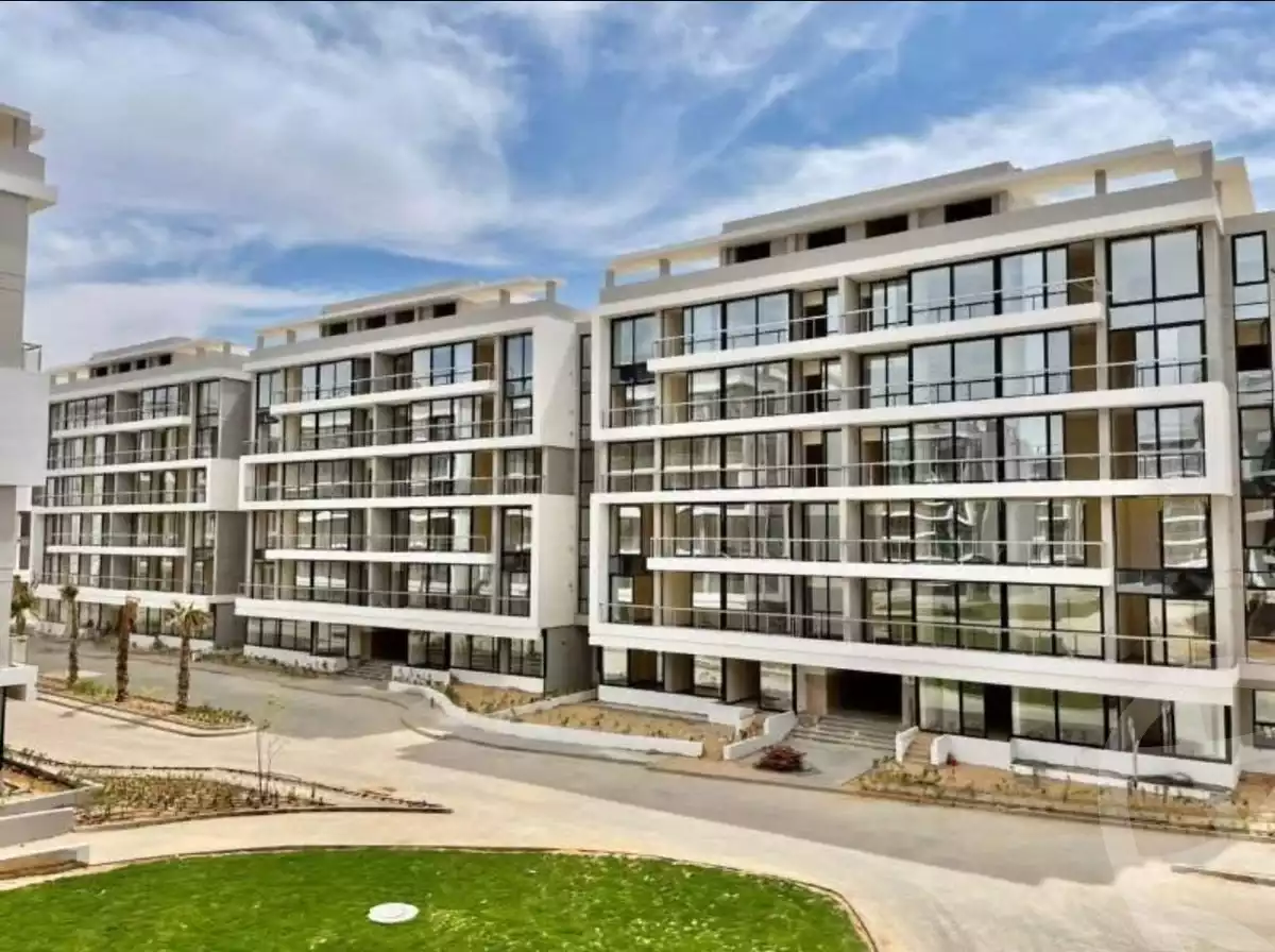https://aqarmap.com.eg/en/listing/6402633-for-sale-cairo-6th-of-october-hadaeq-october-kmbwnd-fy-hdyq-ktwbr-lake-front