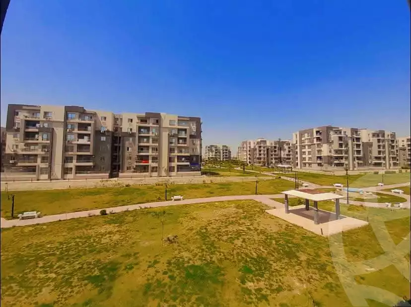https://aqarmap.com.eg/en/listing/6403437-for-sale-cairo-el-sheikh-zayed-city-compounds-dr-msr