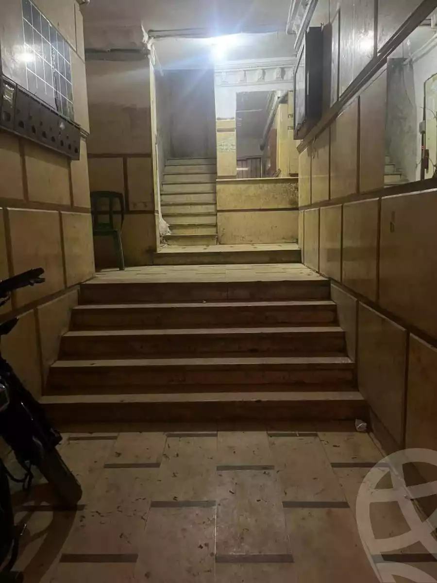https://aqarmap.com.eg/en/listing/6405378-for-sale-alexandria-sidi-gaber-tarek-st