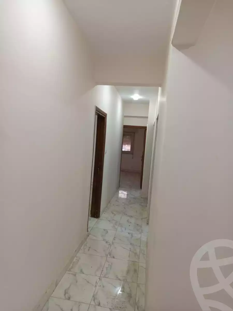 https://aqarmap.com.eg/en/listing/6405970-for-rent-cairo-downtown-bab-el-loaa-talaat-harb-st