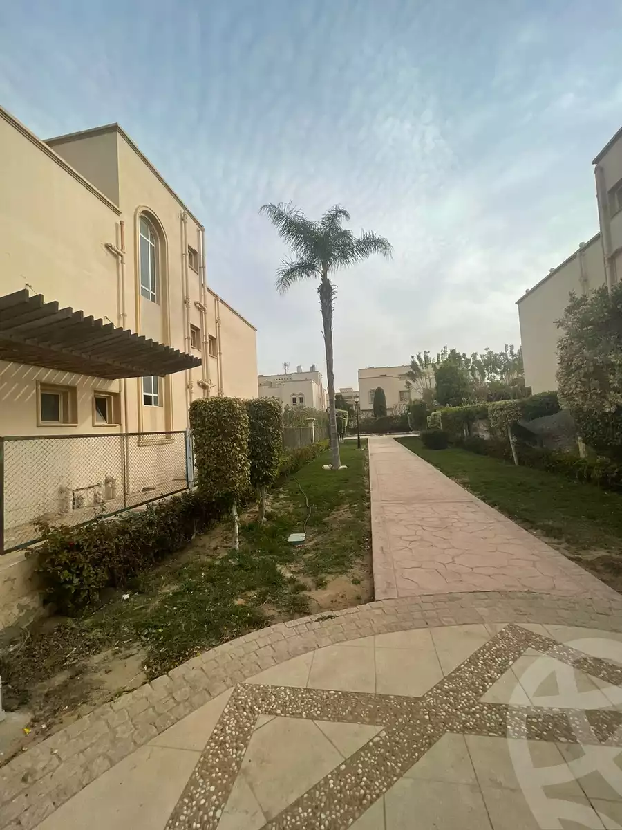 https://aqarmap.com.eg/ar/listing/6414126-for-sale-cairo-el-sheikh-zayed-city-compounds-greens