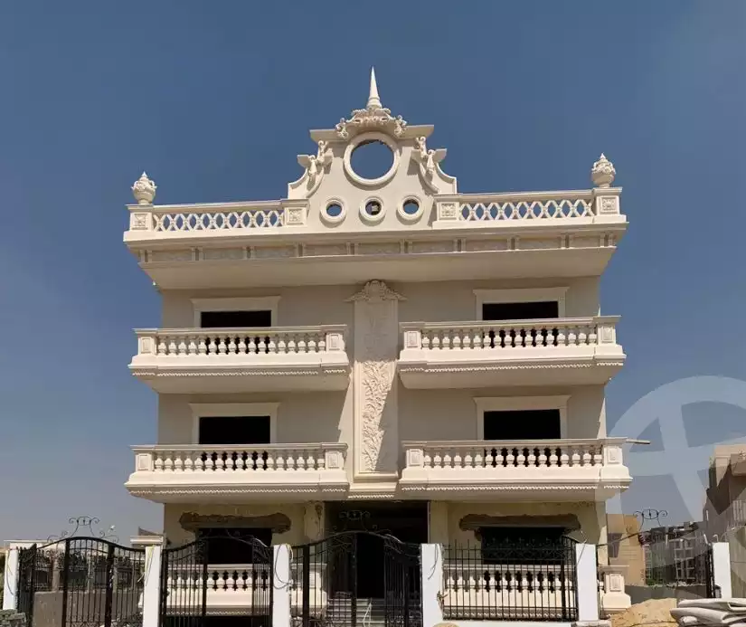 https://aqarmap.com.eg/en/listing/6414268-for-sale-cairo-el-shorouk-lhy-lthlth-shrq-neighbourhood-3