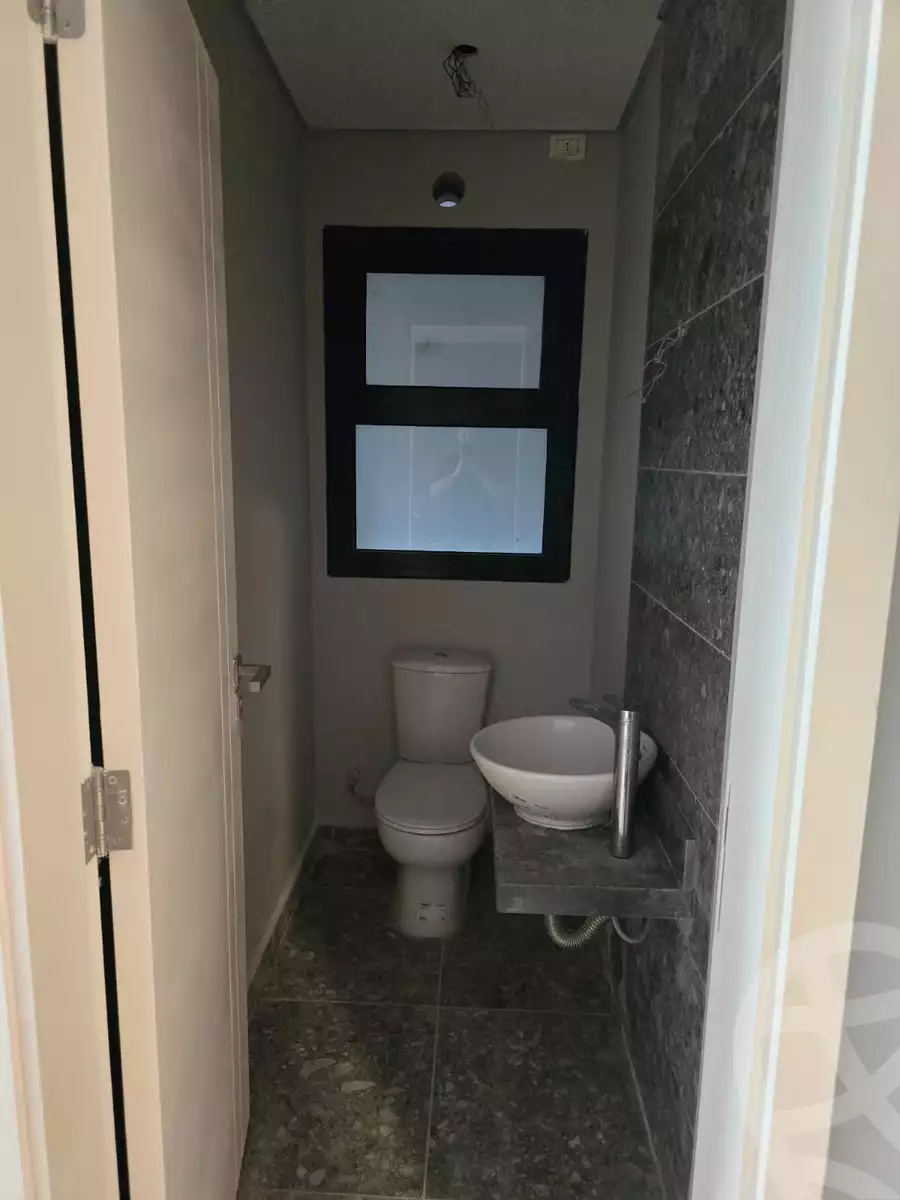 https://aqarmap.com.eg/en/listing/6421455-for-sale-cairo-el-sheikh-zayed-city-compounds-kmbwnd-fyldj-wyst-dr-llttwyr