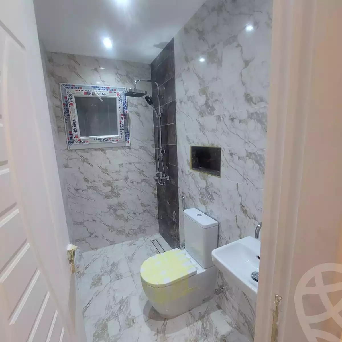 https://aqarmap.com.eg/en/listing/6422127-for-rent-cairo-el-sheikh-zayed-city-compounds-zayed-regency