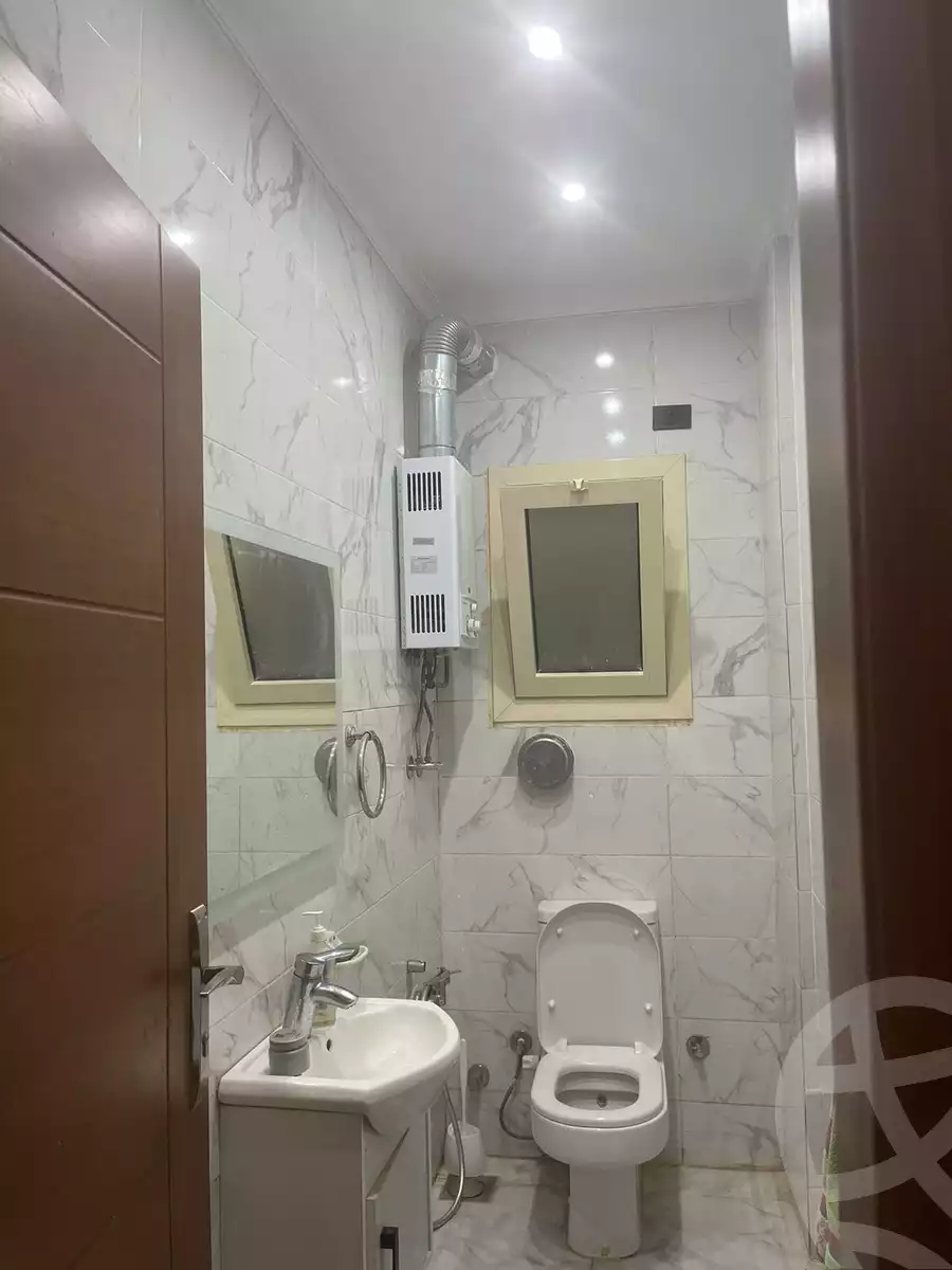 https://aqarmap.com.eg/ar/listing/6424370-for-sale-cairo-el-sheikh-zayed-city-compounds-el-khamayel